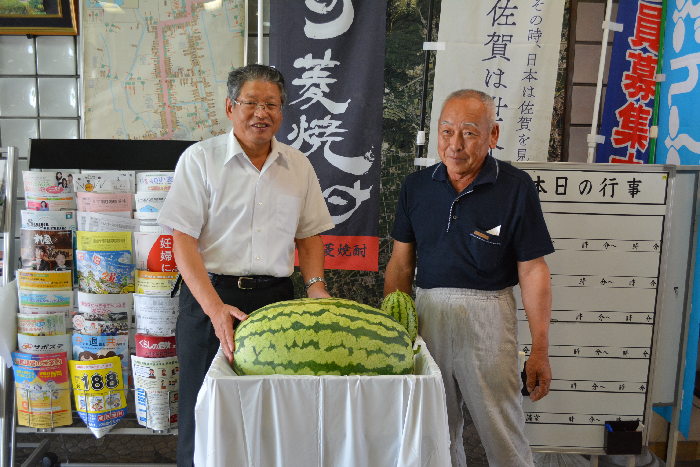 ジャンボスイカと平さん