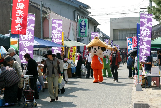 かんざき櫛田の市